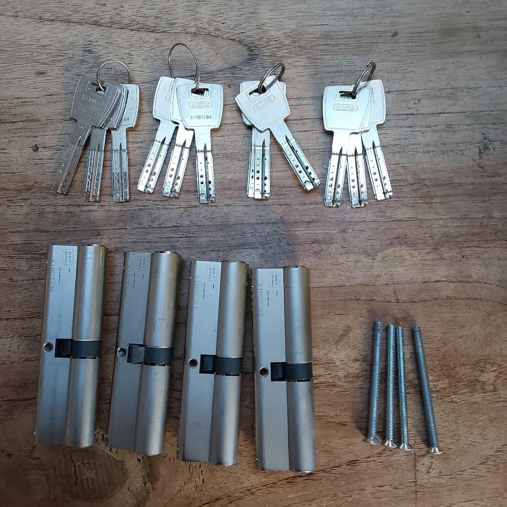4 x Abus veiligheid Cilinder met 12 sleutels, Ophalen of Verzenden, IJzer, Slot