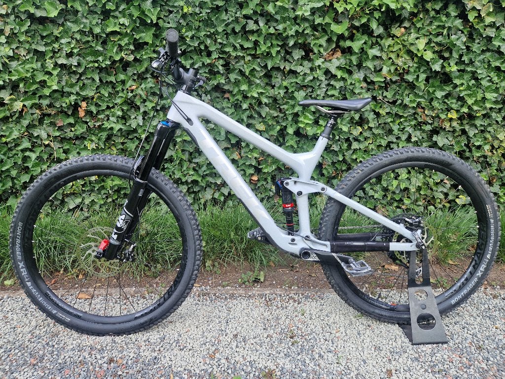 Trek Slash 29 Carbon Trail/Enduro Mountainbike (Zgan), Ophalen, Fully, 45 tot 49 cm, Zo goed als nieuw