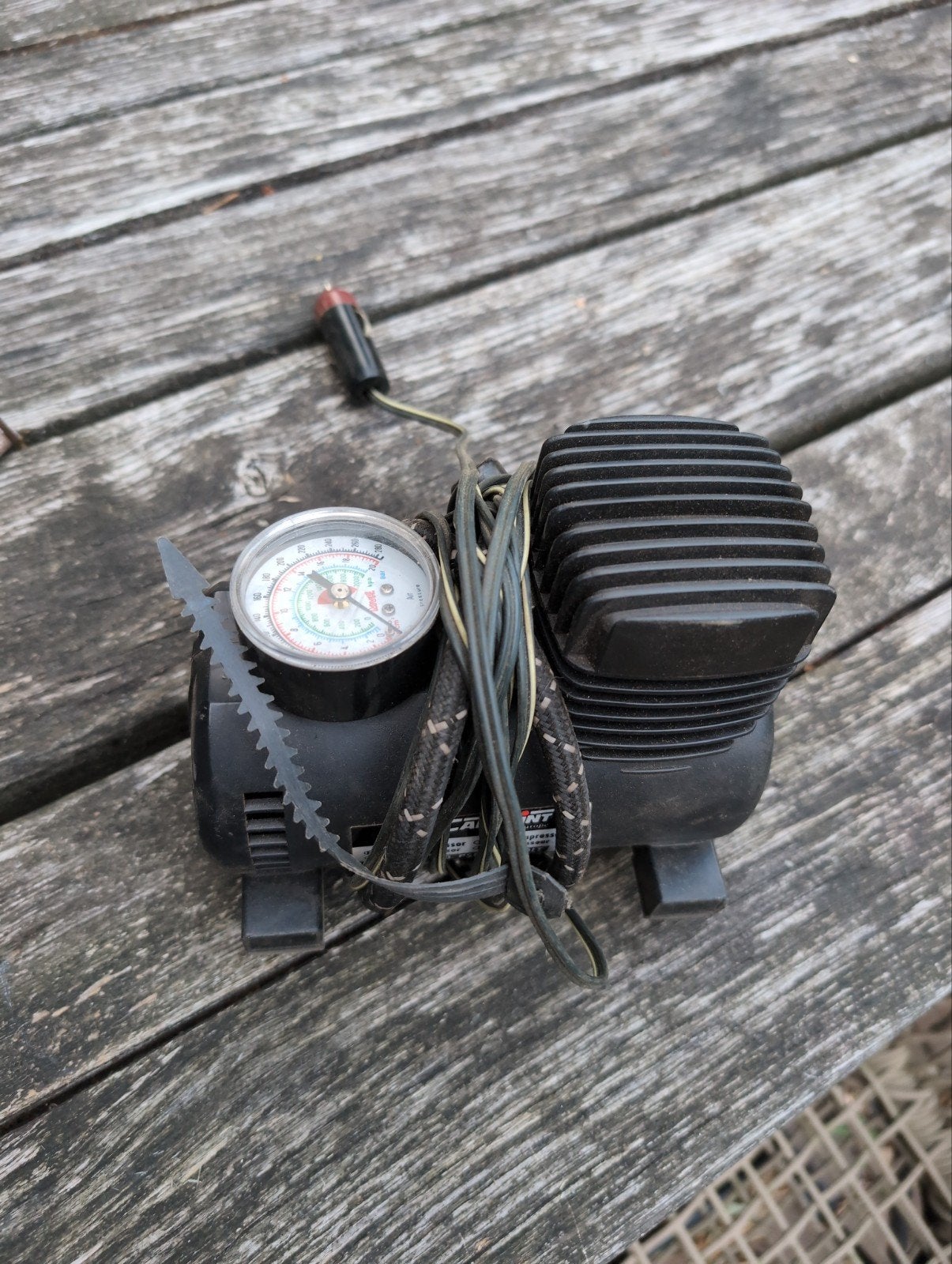 Carpoint Mini Luchtcompressor 12V - Auto/Fiets/Speelgoed, Ophalen, Zo goed als nieuw