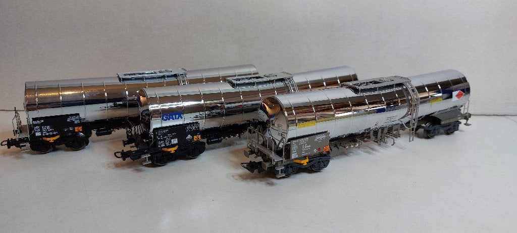 3 Chrome Chemie Ketelwagons van Piko 54762-66-67 Nieuw (08), Gelijkstroom, NS, Nieuw, Wagon
