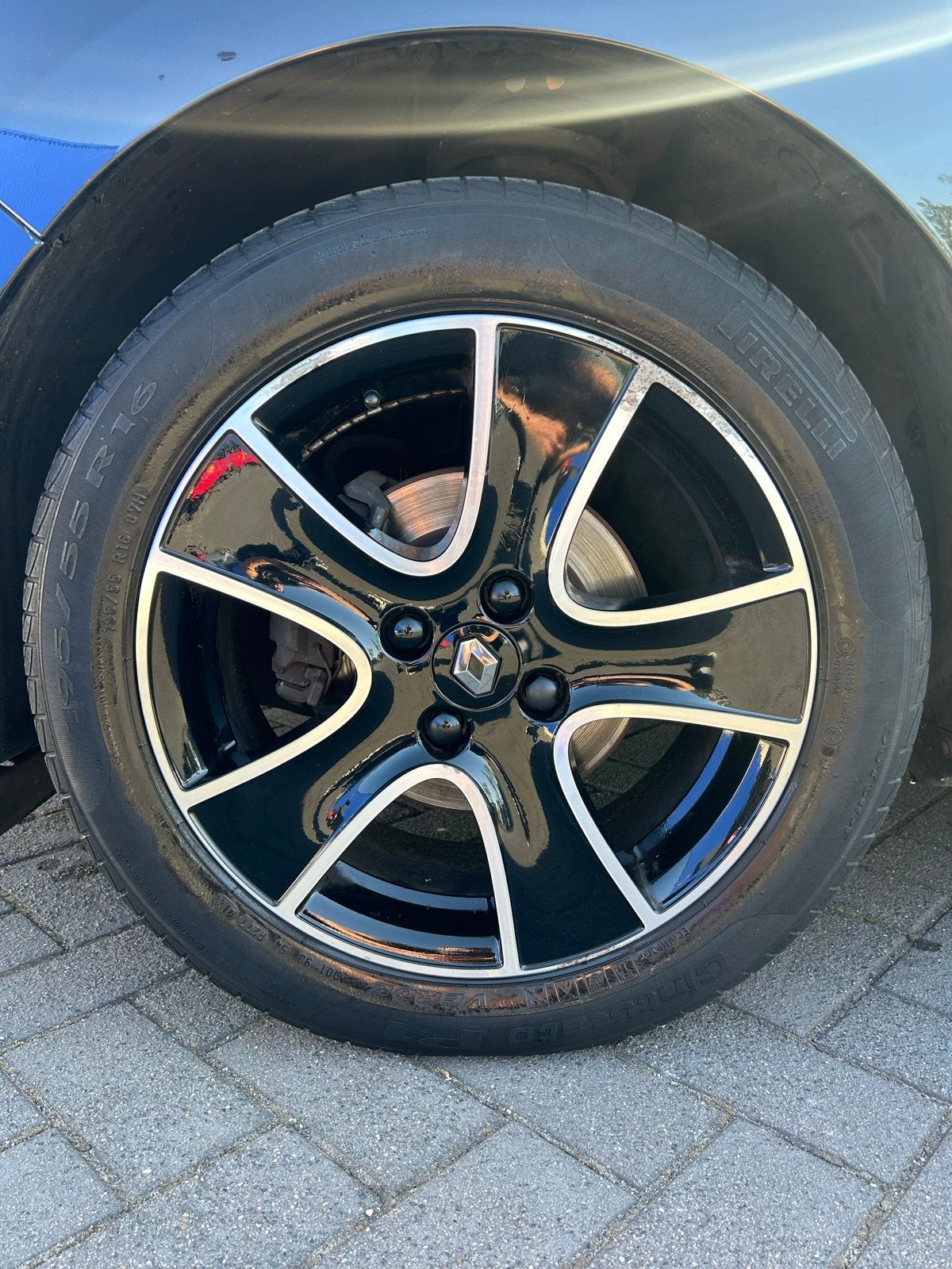 Foto 2 van Renault Clio Energy TCe 90pk S&S Eco2 2013 Zwart