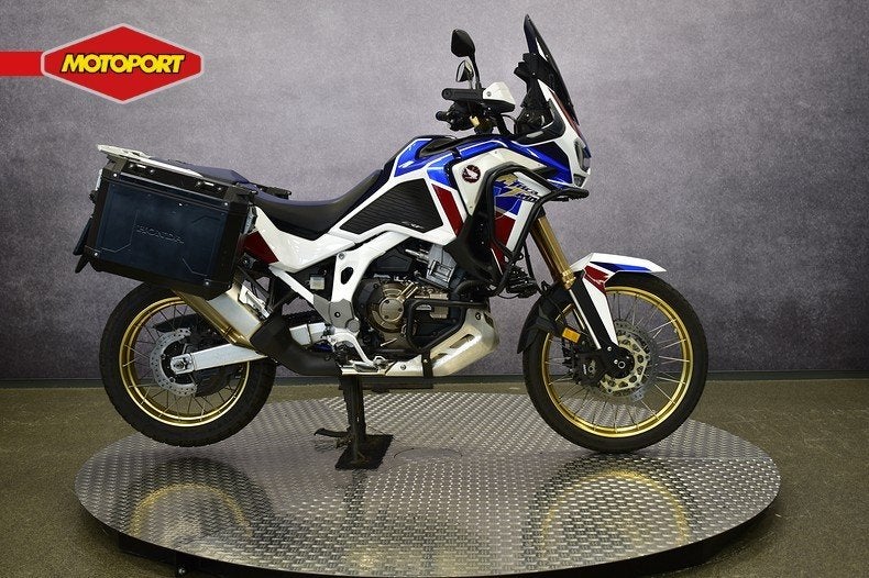 Honda CRF 1100 ADVENTURE SPORTS DCT (bj 2022), Info@motoportwormerveer.nl, Honda Motor Europe, Crystal Bldng B-Unit B11.2 Rivium Blv200
2909 LK  Capelle aan den IJsel, NL