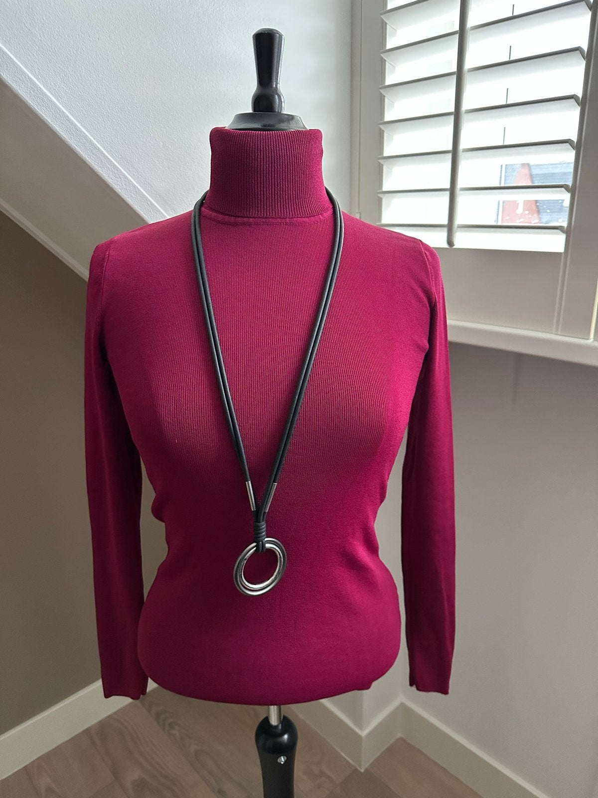 Nikkie coltrui maat 34 (XS) in bordeauxrood - Nieuwstaat, Ophalen of Verzenden, Zo goed als nieuw, Lange mouw, Maat 34 (XS) of kleiner