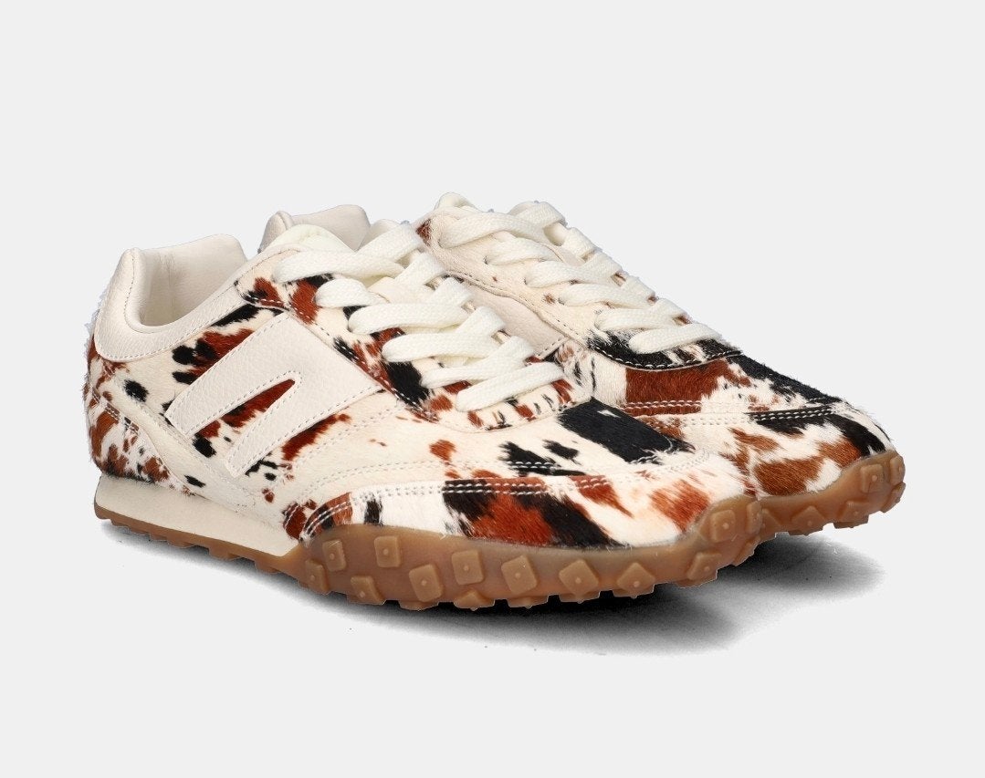 Nieuwe sneakers met koeienprint - Maat 40, Kleding | Dames, Ophalen of Verzenden, Nieuw, Wit, Sneakers of Gympen