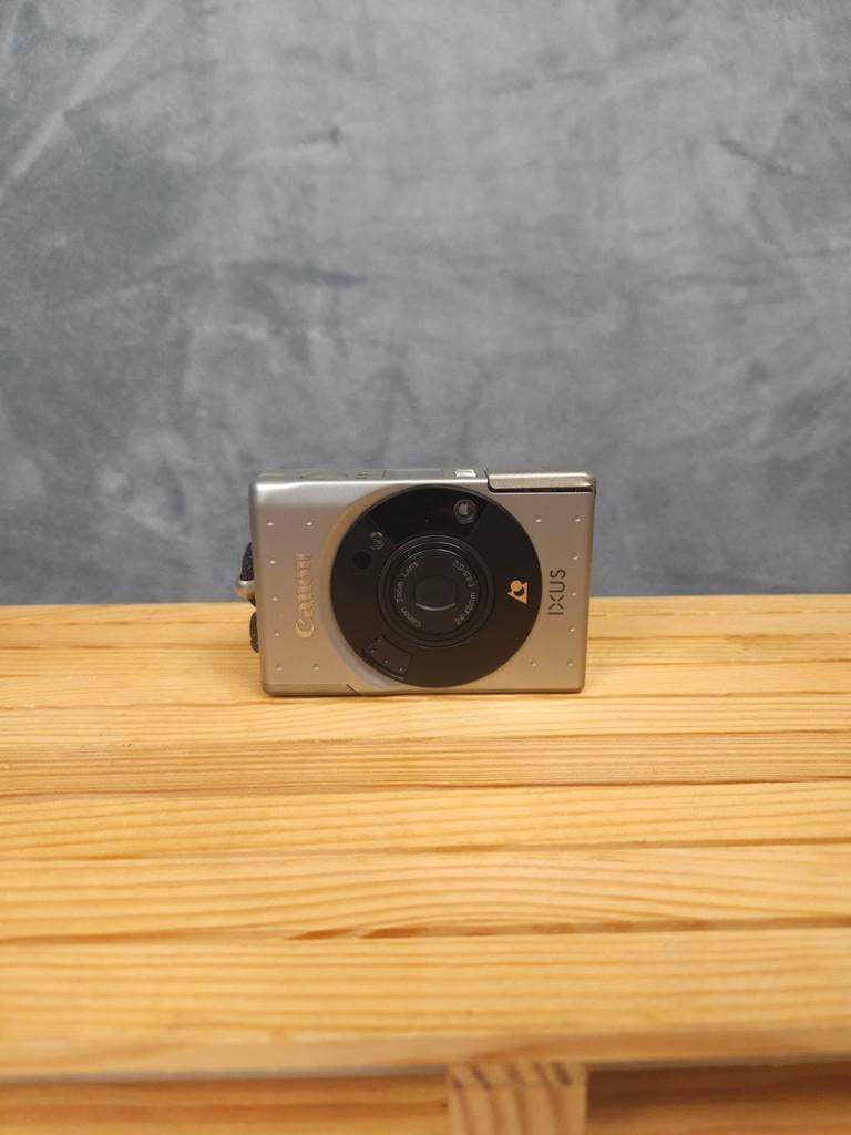 Canon Analoge Camera IXUS Compact Zilver Retro., Gebruikt, Compact, Ophalen of Verzenden, .