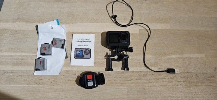 Salora ACP1550 actiecamera met accessoires, Audio, Tv en Foto, Actiecamera's, Ophalen of Verzenden, Overige merken