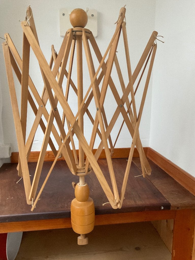 Houten breiwol- en garenwinder/ umbrella swift, Hobby en Vrije tijd, Ophalen of Verzenden, Nieuw