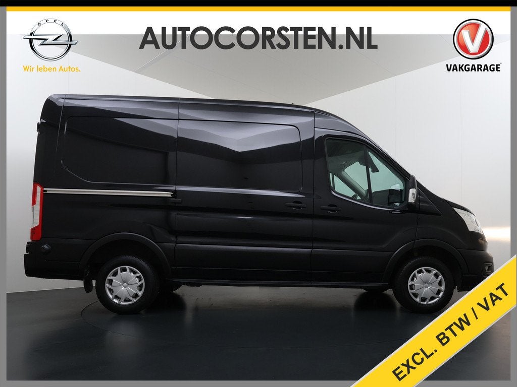 Ford Transit 310 2.0TDCI 130PK L2H2 3-Persoons Camera Navi*, Auto's, Bestelauto's, Voorwielaandrijving, Gebruikt, 4 cilinders