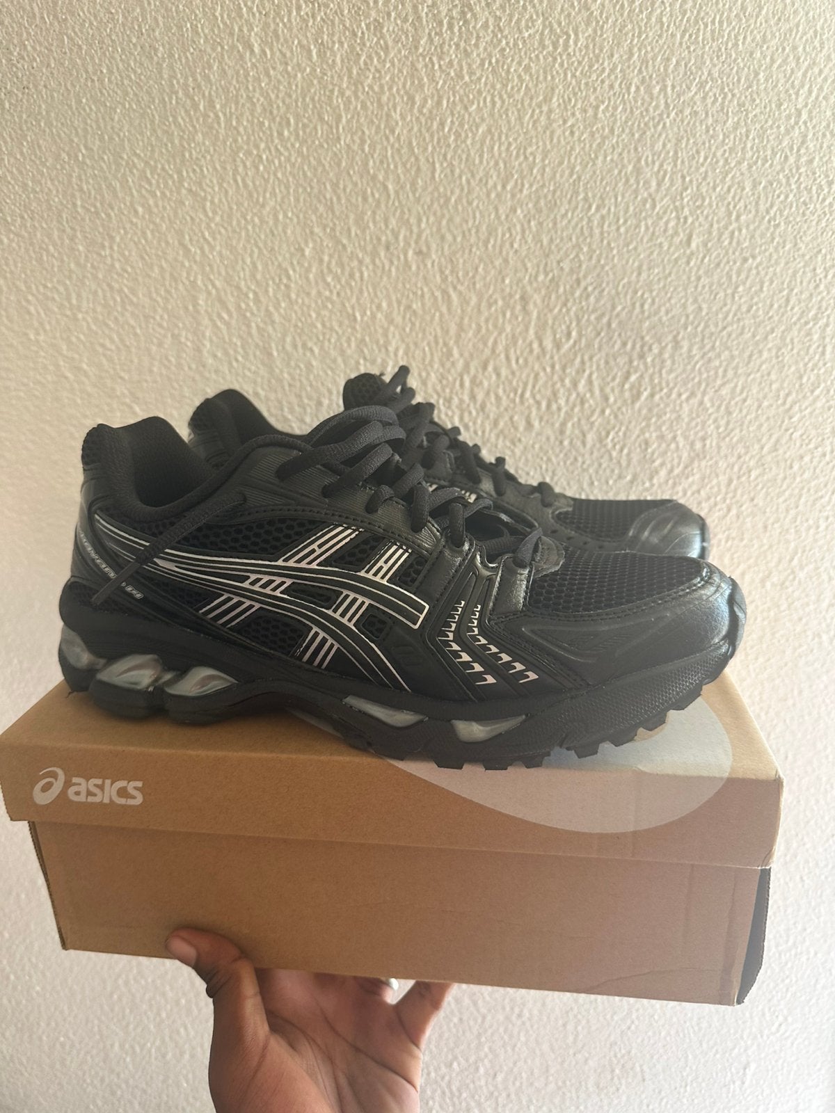 Asics Gel Kayano 14 zwart, Zwart, Ophalen of Verzenden, Sneakers of Gympen, Zo goed als nieuw
