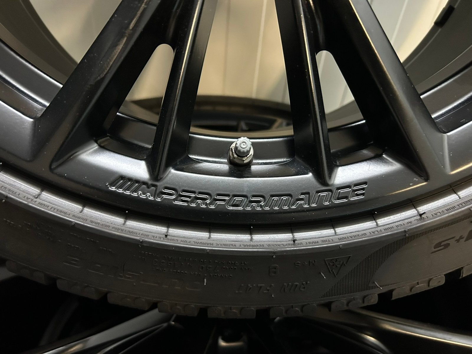 Originele BMW G30 G31 5 serie 19 inch 786M Pirelli winter, Banden en Velgen, Winterbanden, Personenwagen, **
