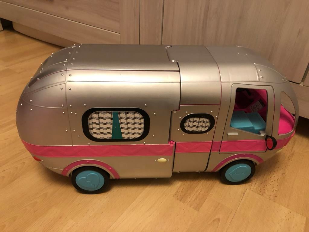 LOL Surprise Glamper 2-in-1 Camper met meer dan 55 verrassin, Ophalen of Verzenden, Gebruikt