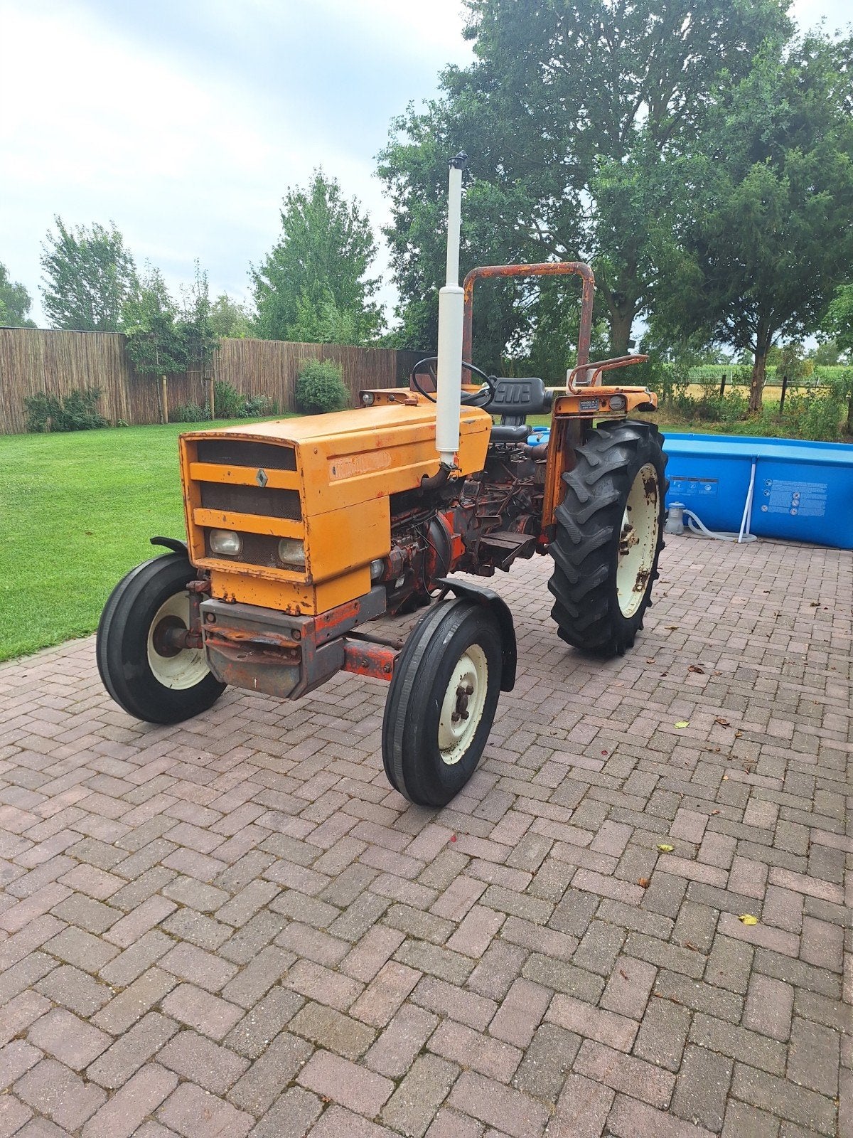 Renault 421 M met kenteken, Gebruikt, Tot 2500, Tot 80 Pk, Ophalen