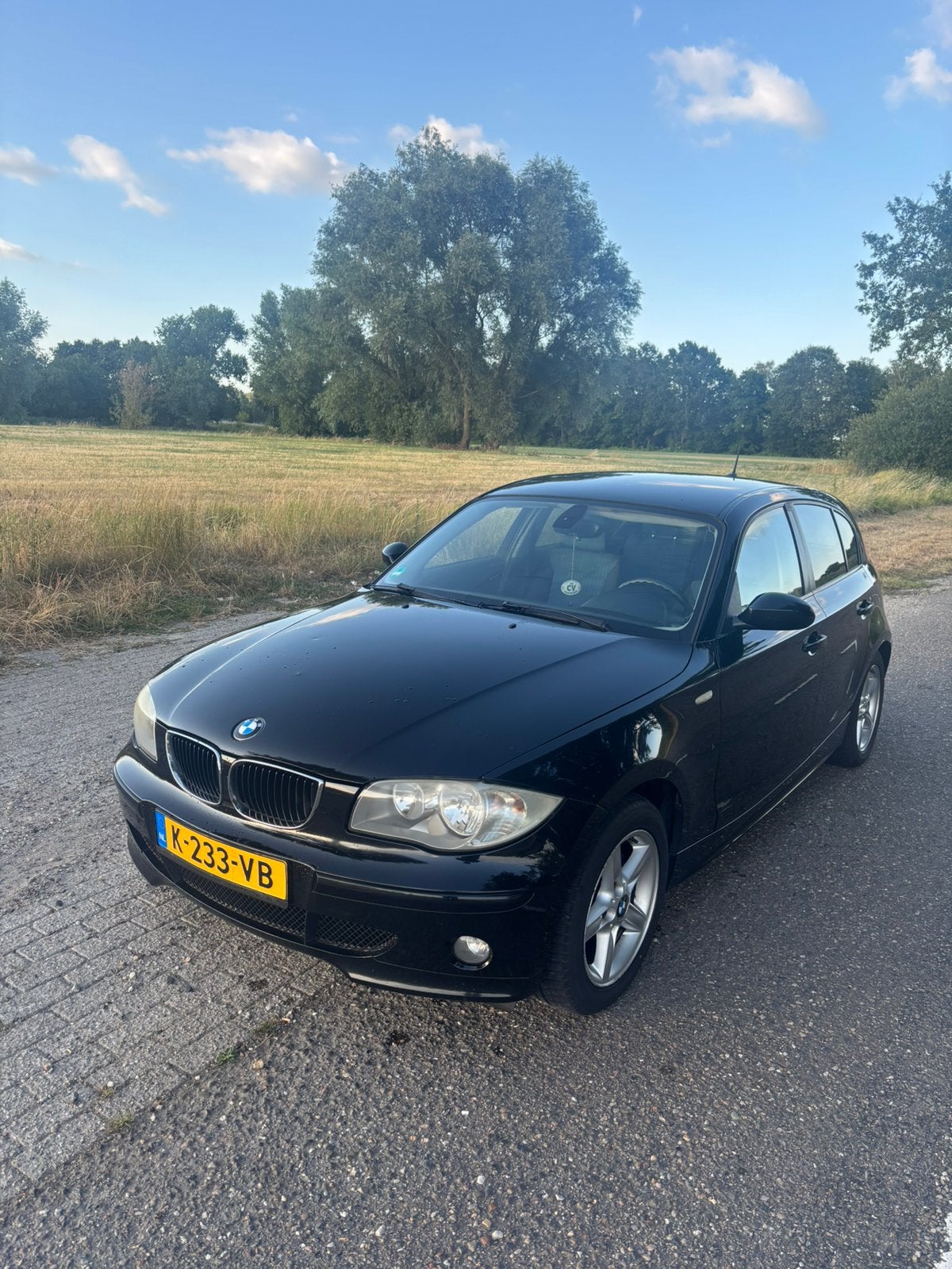 BMW 1-Serie 118i (2005) - Zwart - Motor slechts 46.700 km!, 1-Serie, Achterwielaandrijving, 1995 cc, 4 cilinders