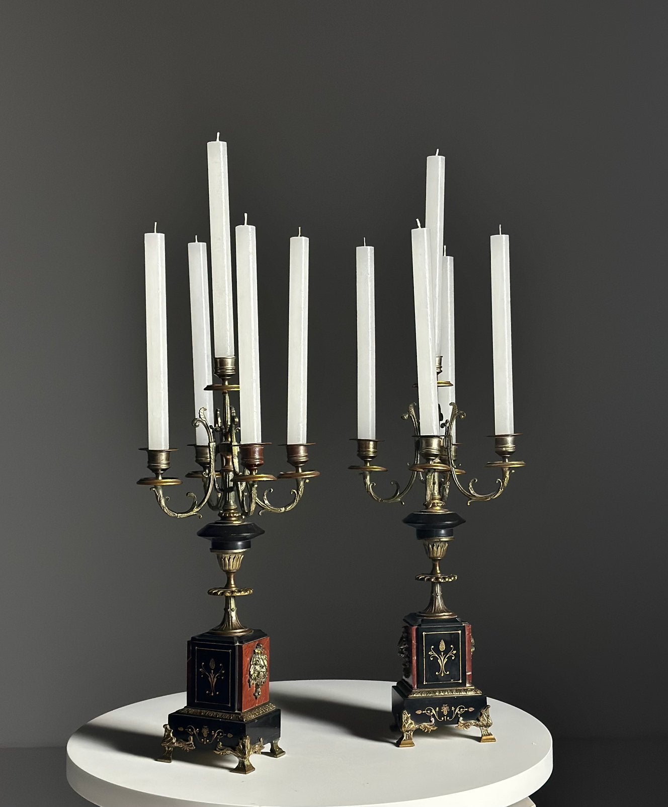 Antiek paar bronzen/messing kandelaars met marmeren 19e/20e, Ophalen of Verzenden, Koper of Brons