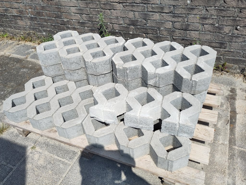 Grasbeton, Ophalen, Nieuw, Minder dan 5 m², Beton