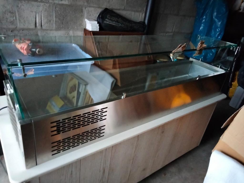 Professionele Koelvitrine voor Horeca - Ideaal voor Snacks e, Ophalen, Gebruikt