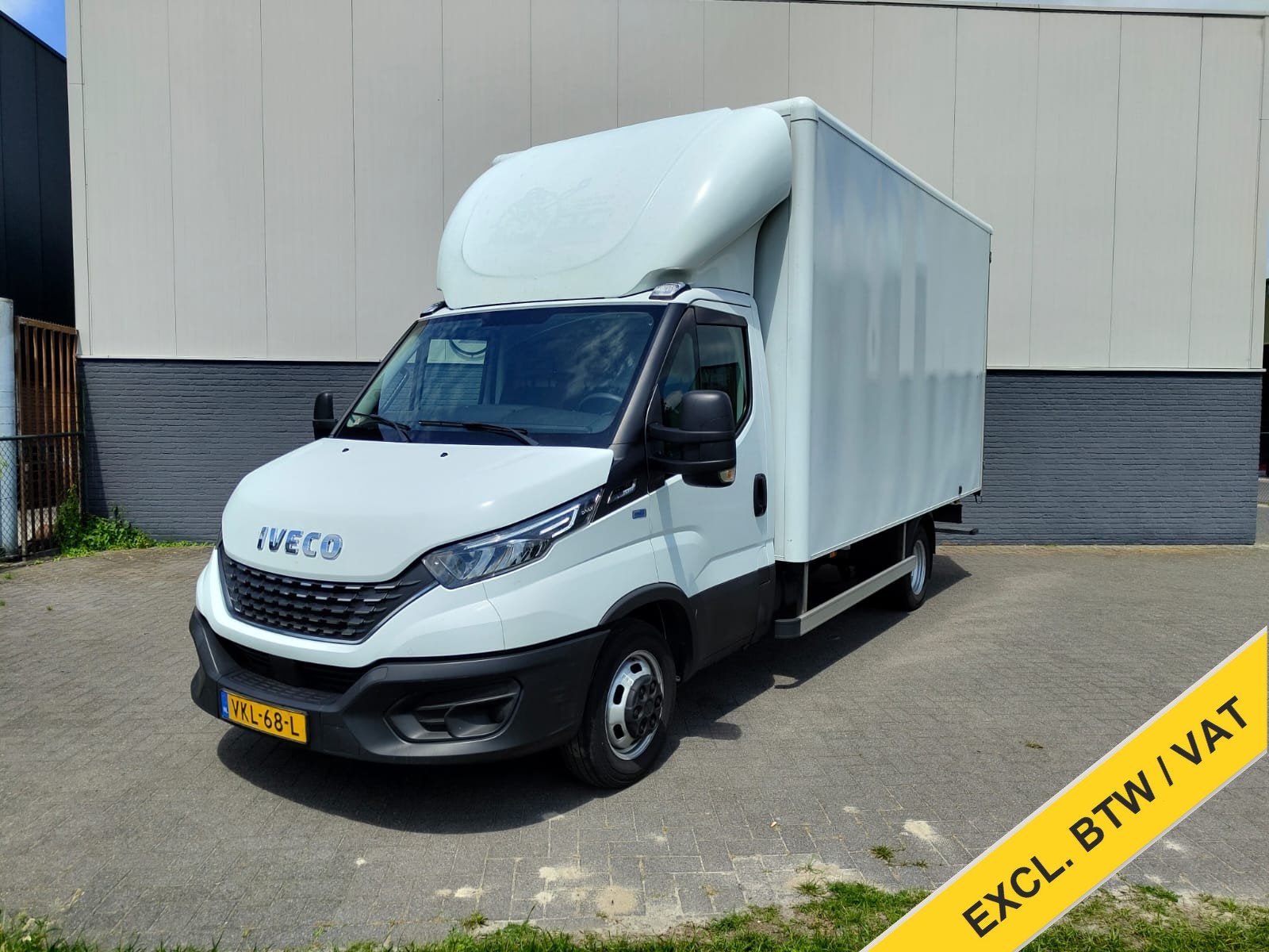 Iveco Daily 35C16H 2.3156pk 410 AUT-8 Meubelbak bakwagen + L, Auto's, Bestelauto's, Gebruikt, Iveco, Wit, Origineel Nederlands