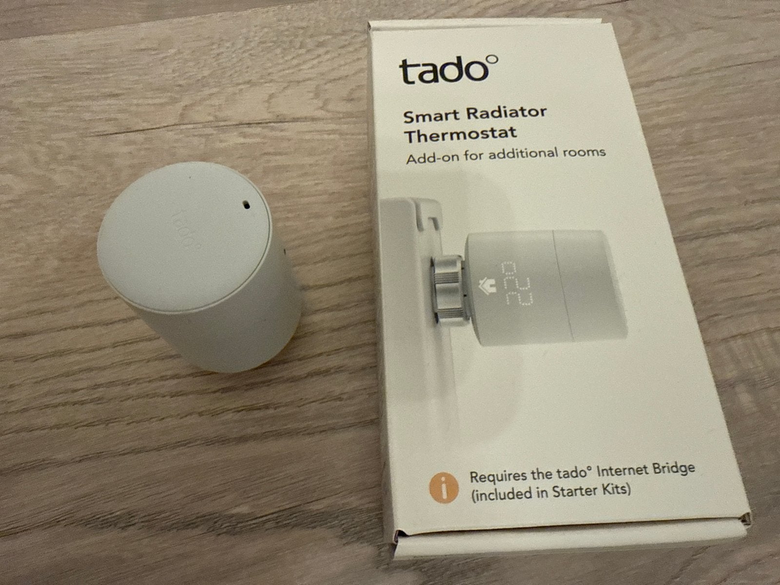 Tado Slimme Radiator Thermostaat - Uitbreiding, Ophalen of Verzenden, Slimme thermostaat, Zo goed als nieuw