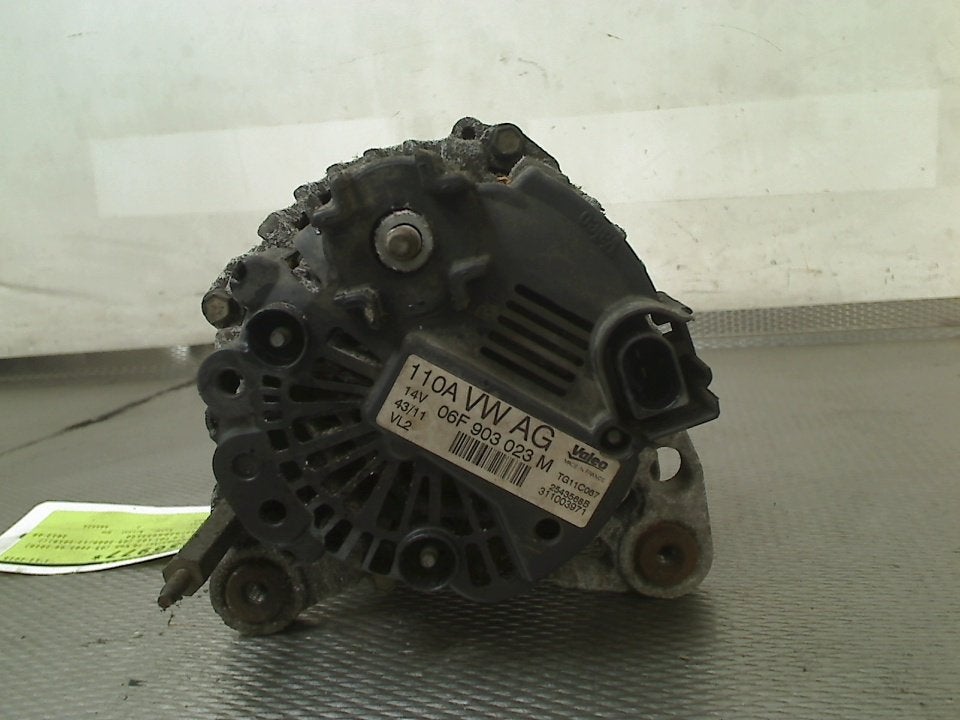 Dynamo Volkswagen Transporter T5 2012 06F903023M, Gebruikt, Volkswagen, Volkswagen AG, Kundenbetreuung@volkswagen.de