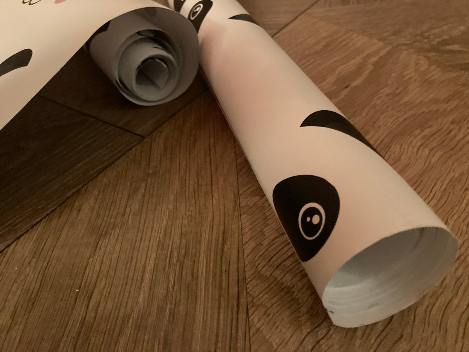 2x Restrol Behang Panda - 2.00m & 2.75m, Overige typen, Wit, Ophalen of Verzenden, Minder dan 5 m²