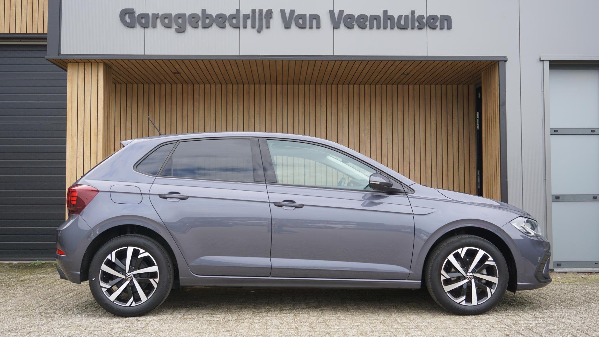 Volkswagen Polo 1.0 TSI 95pk 5Drs Life *Facelift Polo* Virtu, Voorwielaandrijving, Stof, Gebruikt, 1072 kg