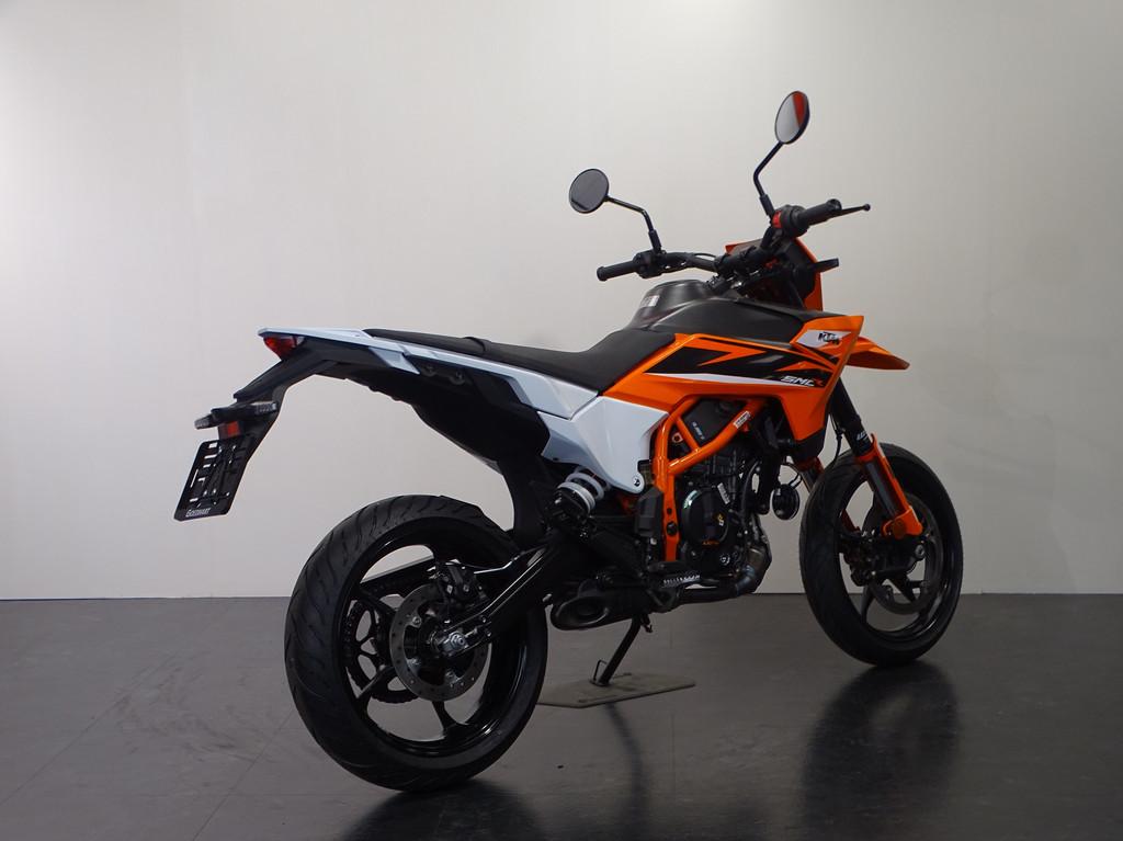 KTM 125 SMC-R, Motoren, Bedrijf, 11 kW of minder, SuperMoto