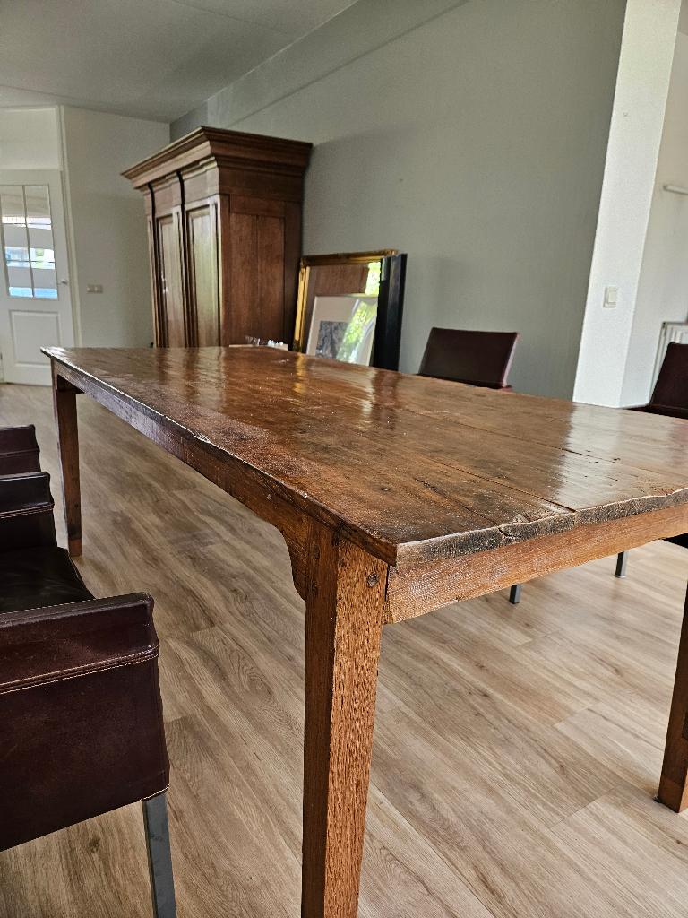 Antieke koloniale tafel, Ophalen