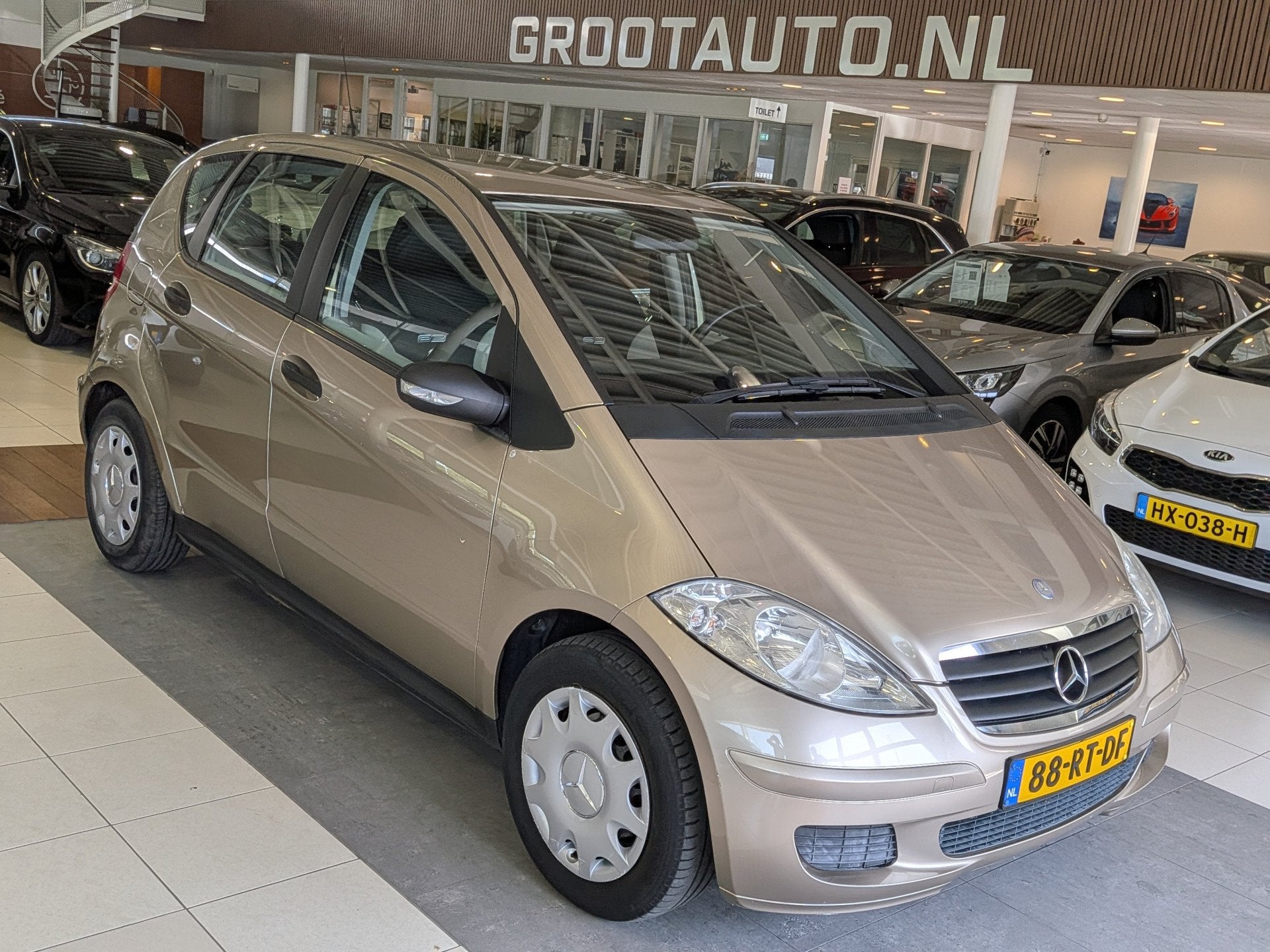 Mercedes-Benz A-Klasse 150 Classic Automaat Airco, Cruise Co, 4 cilinders, 400 kg, Beige, Origineel Nederlands