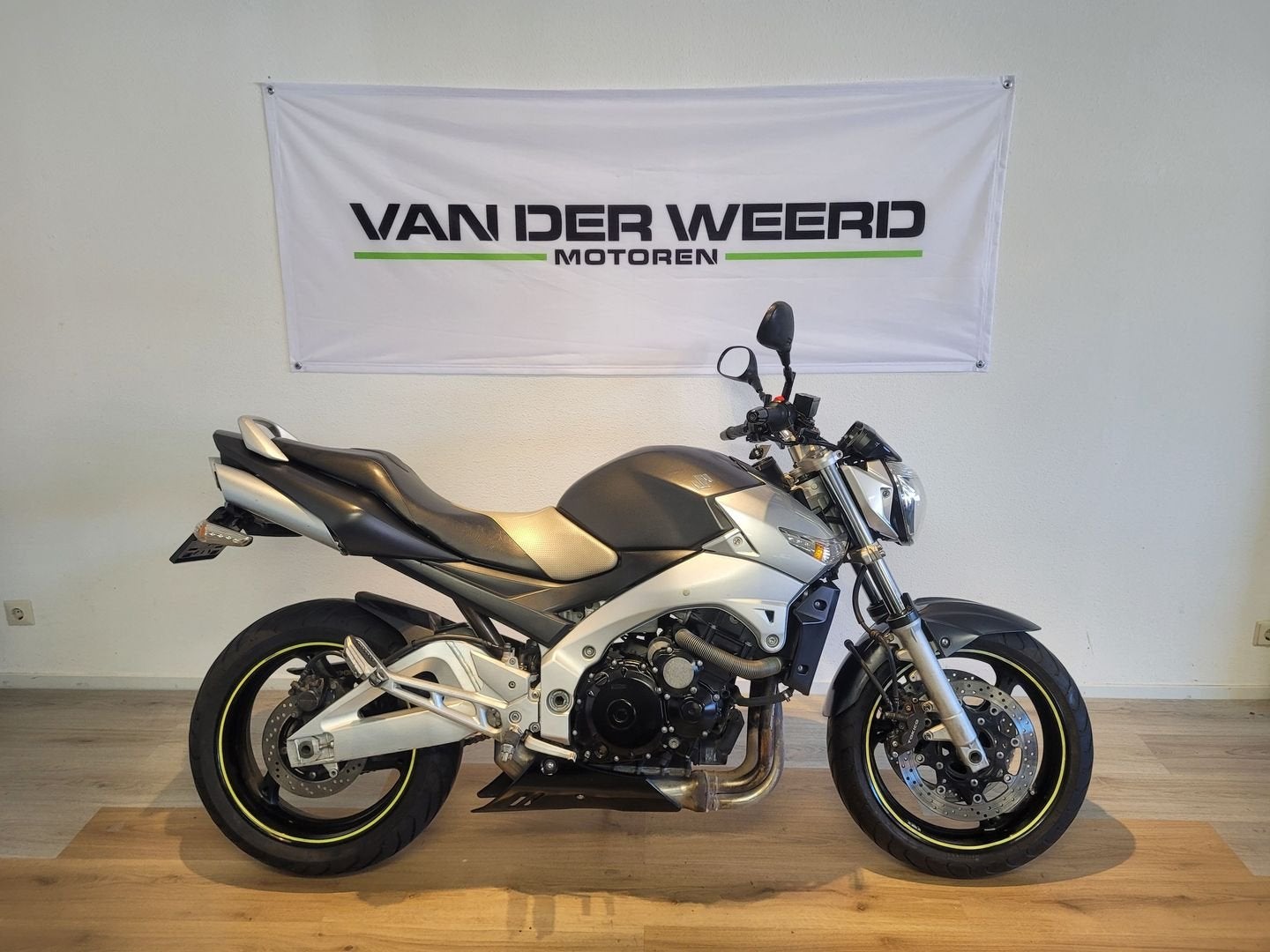 SUZUKI GSR 600 (bj 2007), SUZUKI, 4 cilinders, Motorrijbewijs A, Bedrijf