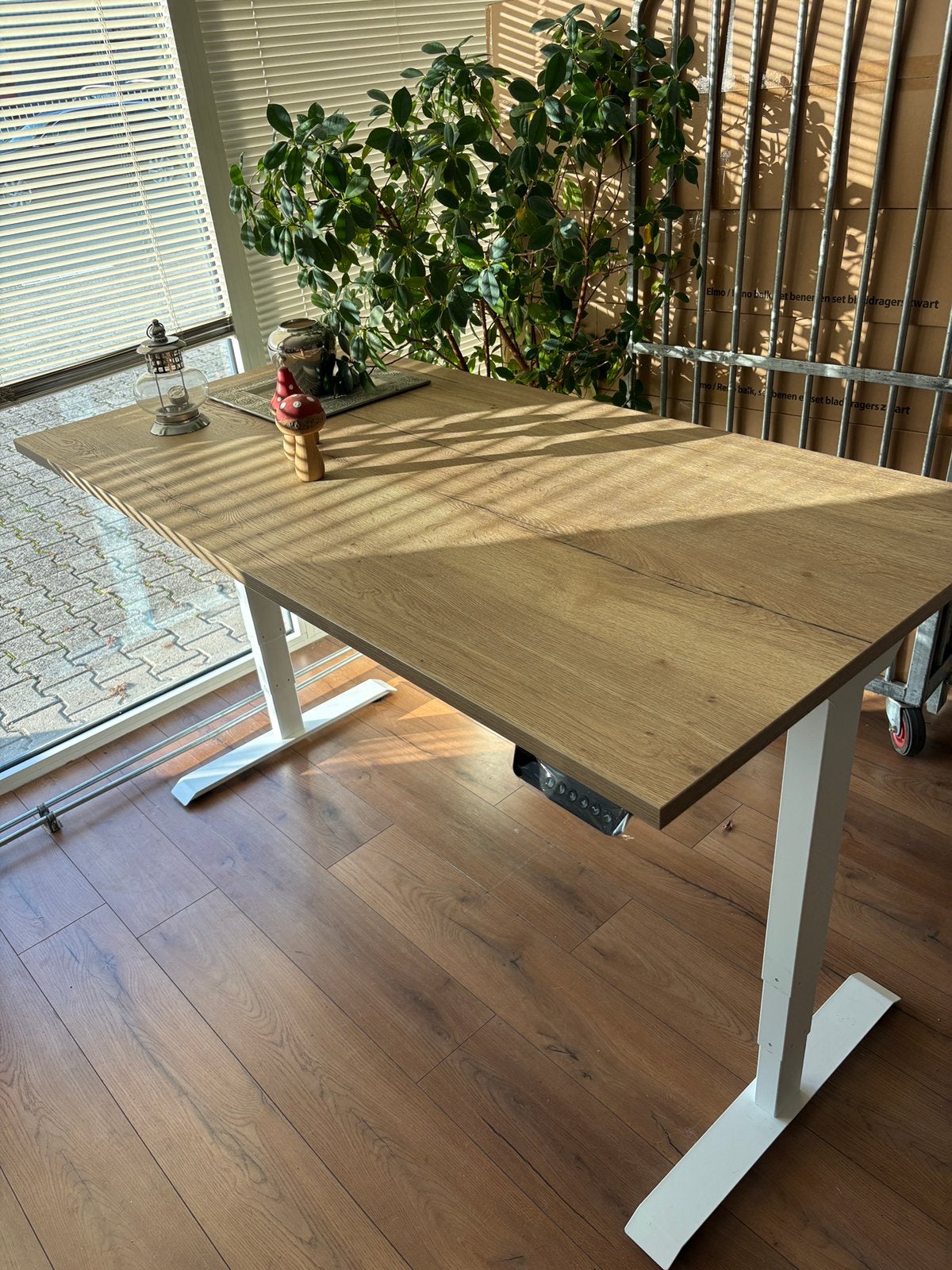 Zit-sta bureau elektrisch gebruikt, Huis en Inrichting, Ophalen, Zit-sta bureau, 160 cm, Elektrisch