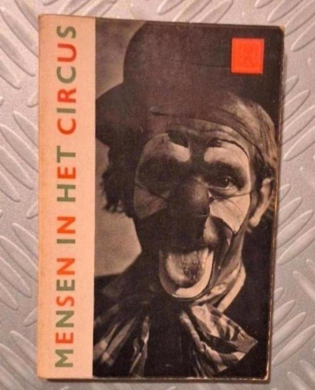 Mensen in het Circus - Frank Philippi (1940s), Ophalen of Verzenden, Gelezen, Frank Philippi, Nederland