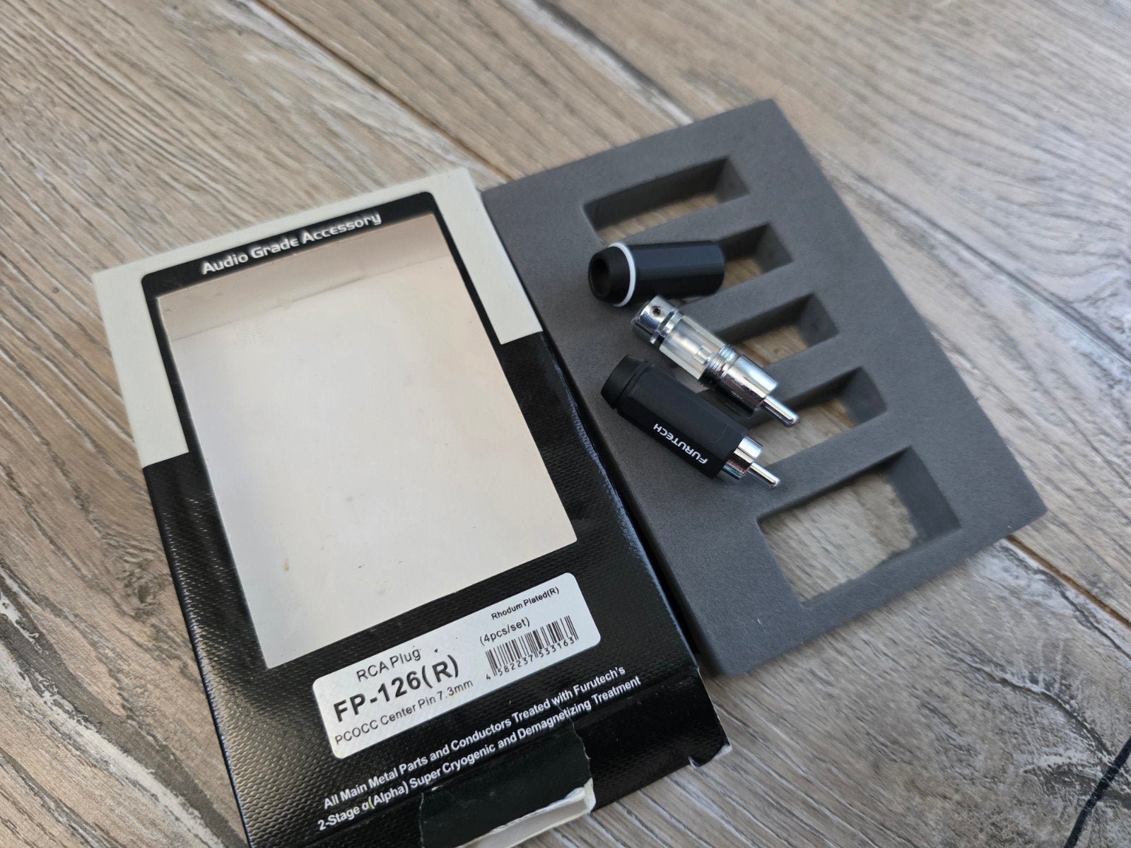 2 exemplaar Furutech rhodium plugs met locking, Ophalen, Nieuw, Interlink-kabel