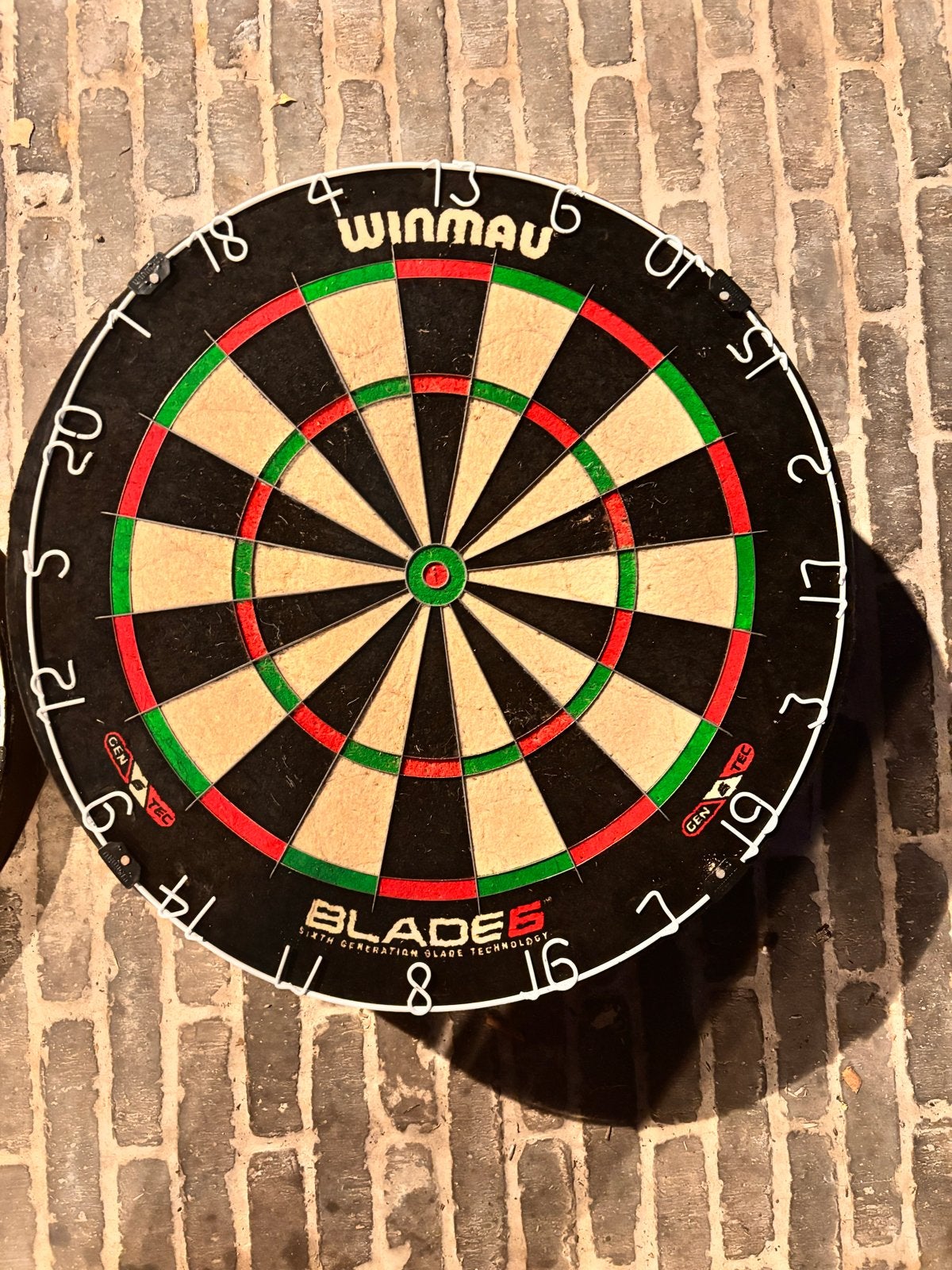 Winmau Blade 6 dartbord - Zeer goede staat, Ophalen of Verzenden, Zo goed als nieuw, Dartbord
