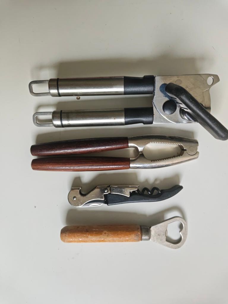 Keukenopener set: blikopener, notenkraker, kurkentrekker, Zilver, Ophalen of Verzenden, Metaal, Overige merken