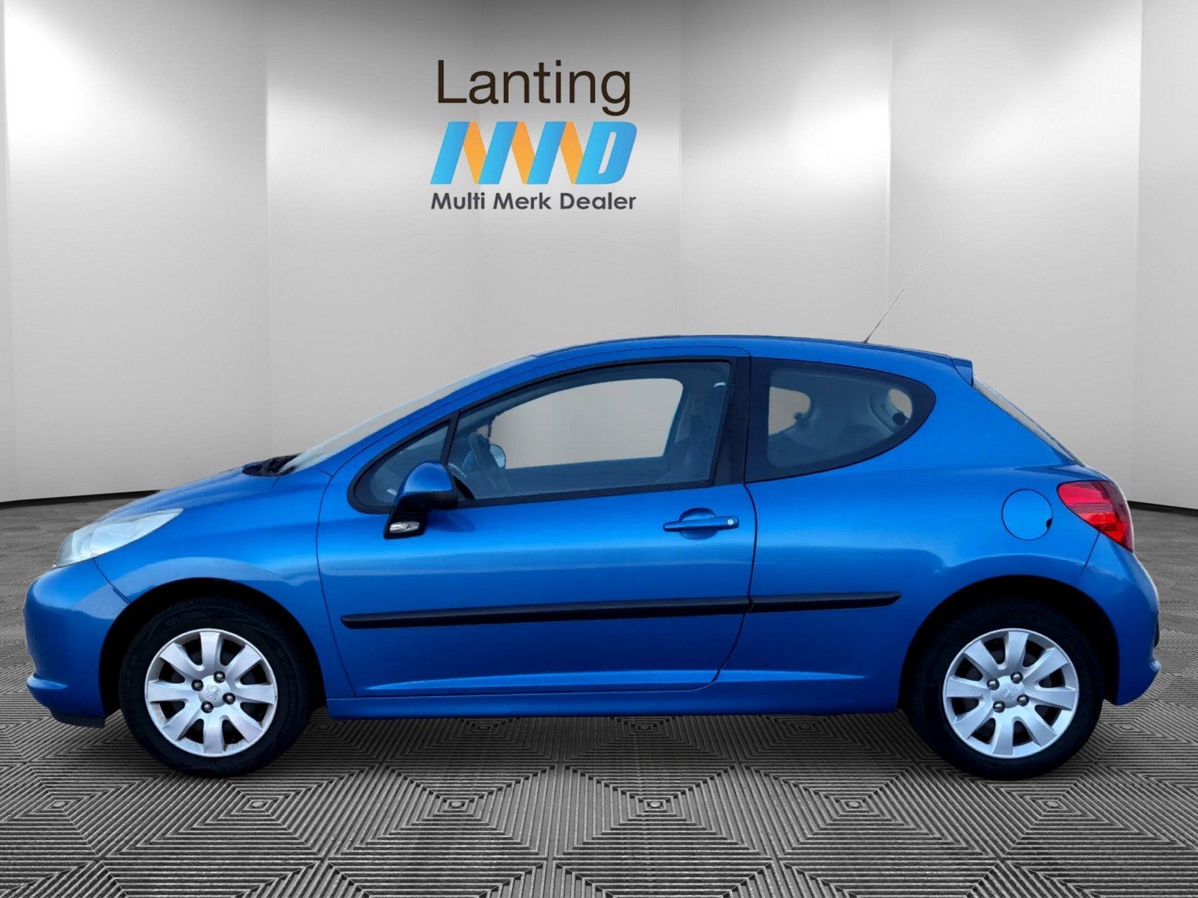 Peugeot 207 1.4-16V XS Airco RC interieur APK t/m juni 2027, Auto's, Peugeot, Voorwielaandrijving, Blauw, 49 €/maand, Origineel Nederlands