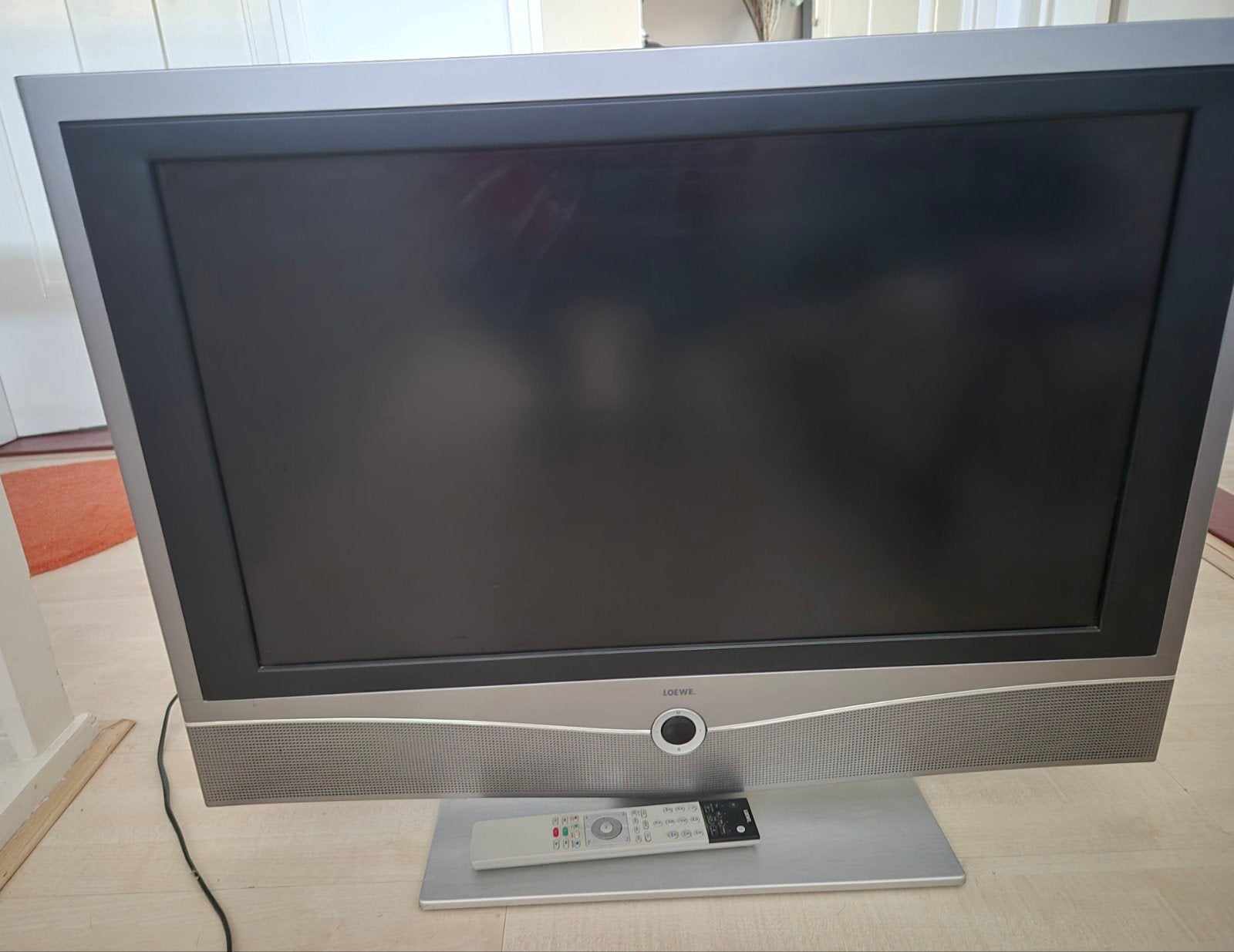 Te koop aangeboden: een Loewe Xelos A 32 LCD televisie Zgan, Ophalen, Gebruikt