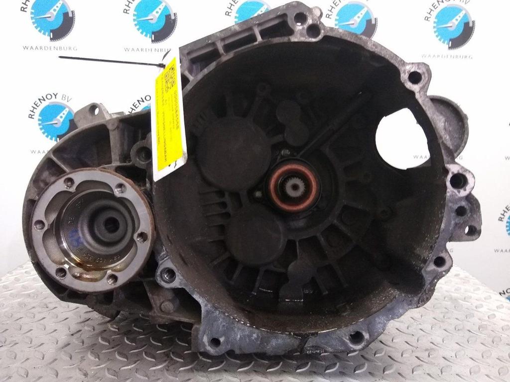 AUDI A1 TRANSMISSIE / VERSNELLINGSBAK 2015, Auto-onderdelen, Ophalen of Verzenden, Gebruikt, Stiba lid