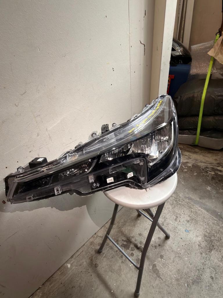 Toyota corrola 2024 koplamp, Ophalen, Nieuw, Toyota