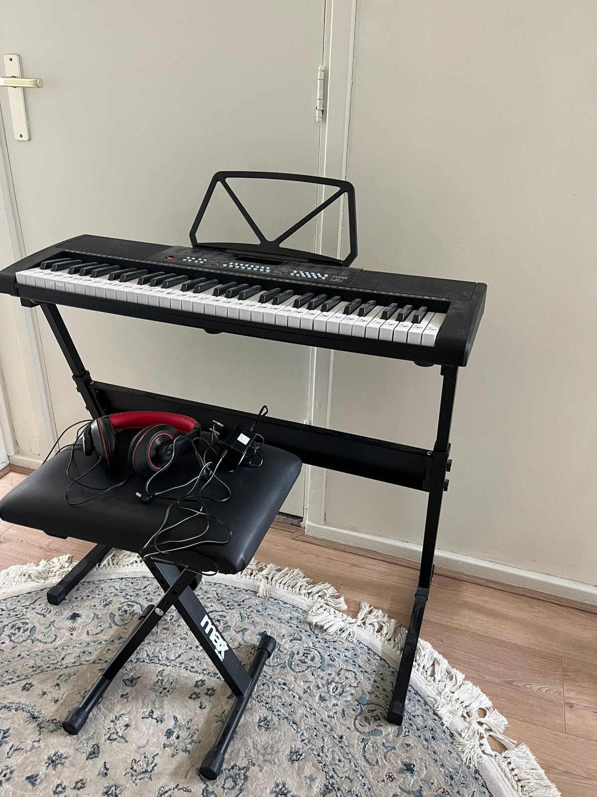 Max Music KB5 keyboard incl. Standaard kruk en koptelefoon, Muziek en Instrumenten, Keyboards, Ophalen, Zo goed als nieuw, 61 toetsen