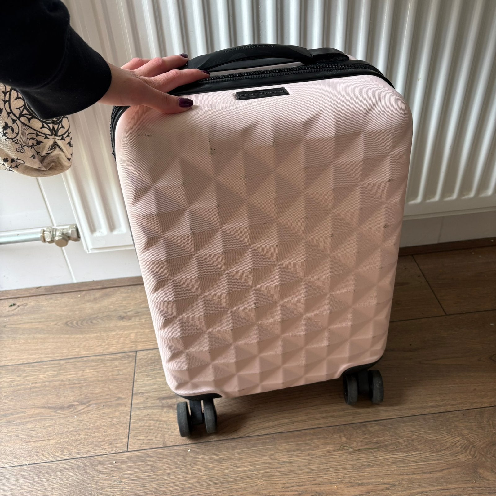 Handbagage koffer (met scheurtje), Ophalen, Gebruikt, 50 tot 60 cm, Hard kunststof
