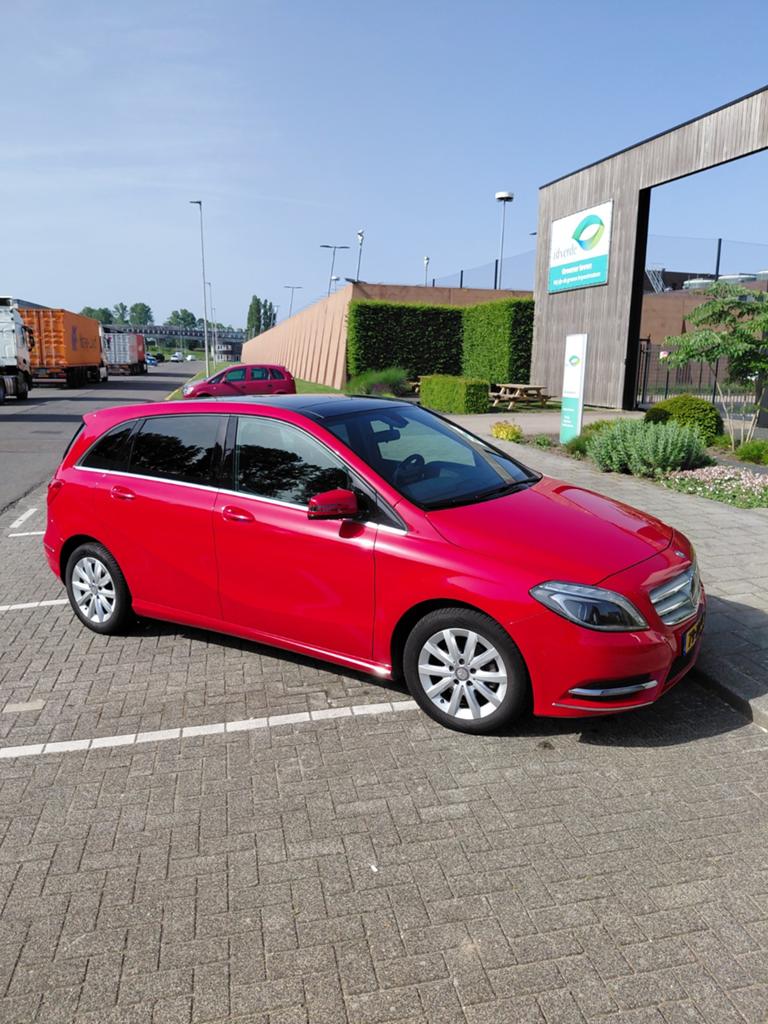 Mercedes-Benz B-Klasse 1.6 B180 5DRS BE Dct7 2012 Rood, 1325 kg, Zwart, 4 cilinders, 122 pk