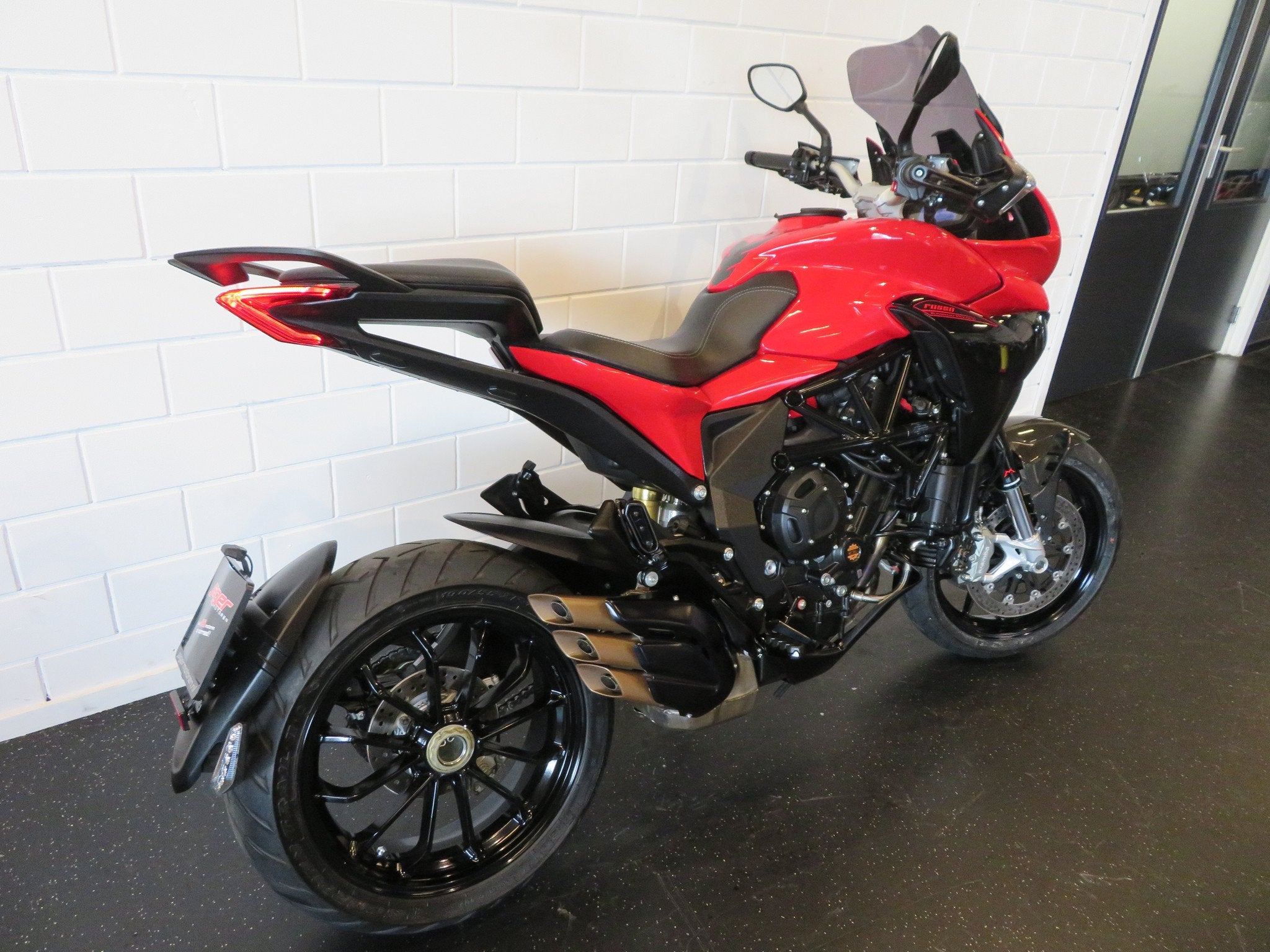 MV Agusta TURISMO VELOCE 800 ABS HELE MOOIE! (bj 2020), Gebruikt, Bedrijf, 800 cc, Overig