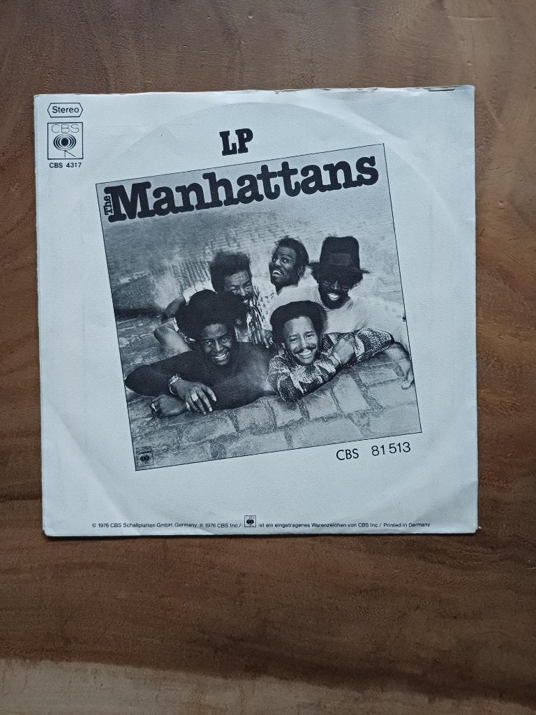 The Manhattans - Kiss and Say GoodBye - Single - Vinyl, Ophalen of Verzenden, Gebruikt, Pop