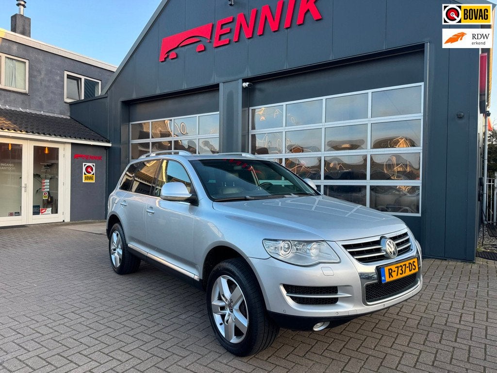 Volkswagen Touareg 5.0 V10 TDI / ACC / Airsusp / Camera / To, Auto's, Volkswagen, Automaat, Gebruikt, 4921 cc, Automatische klimaatregeling