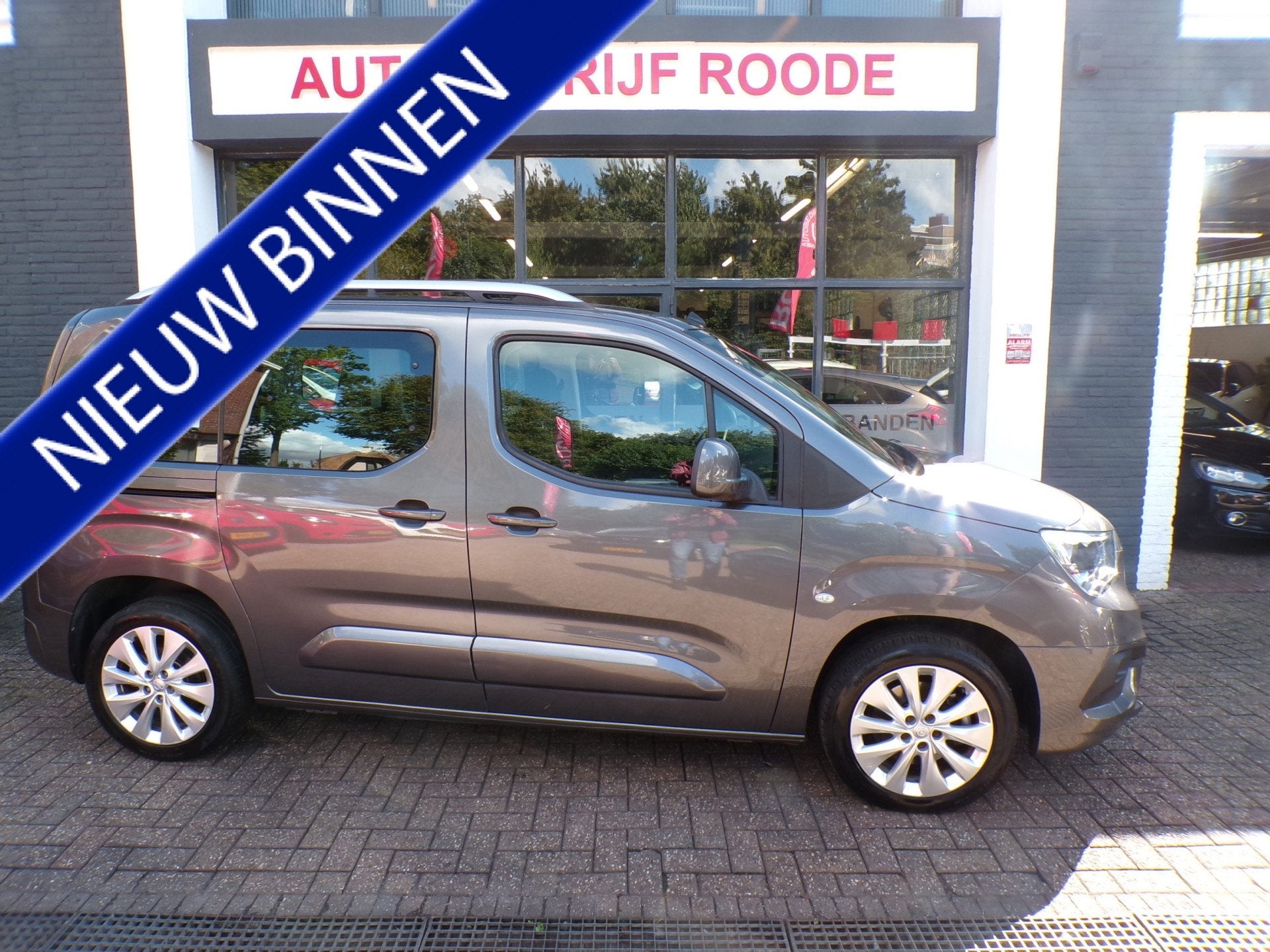 Opel Combo Tour 1.2 Turbo Automaat Edition TOP STAAT!, Auto's, Gebruikt, Met garantie (alle), Bedrijf, 19 km/l