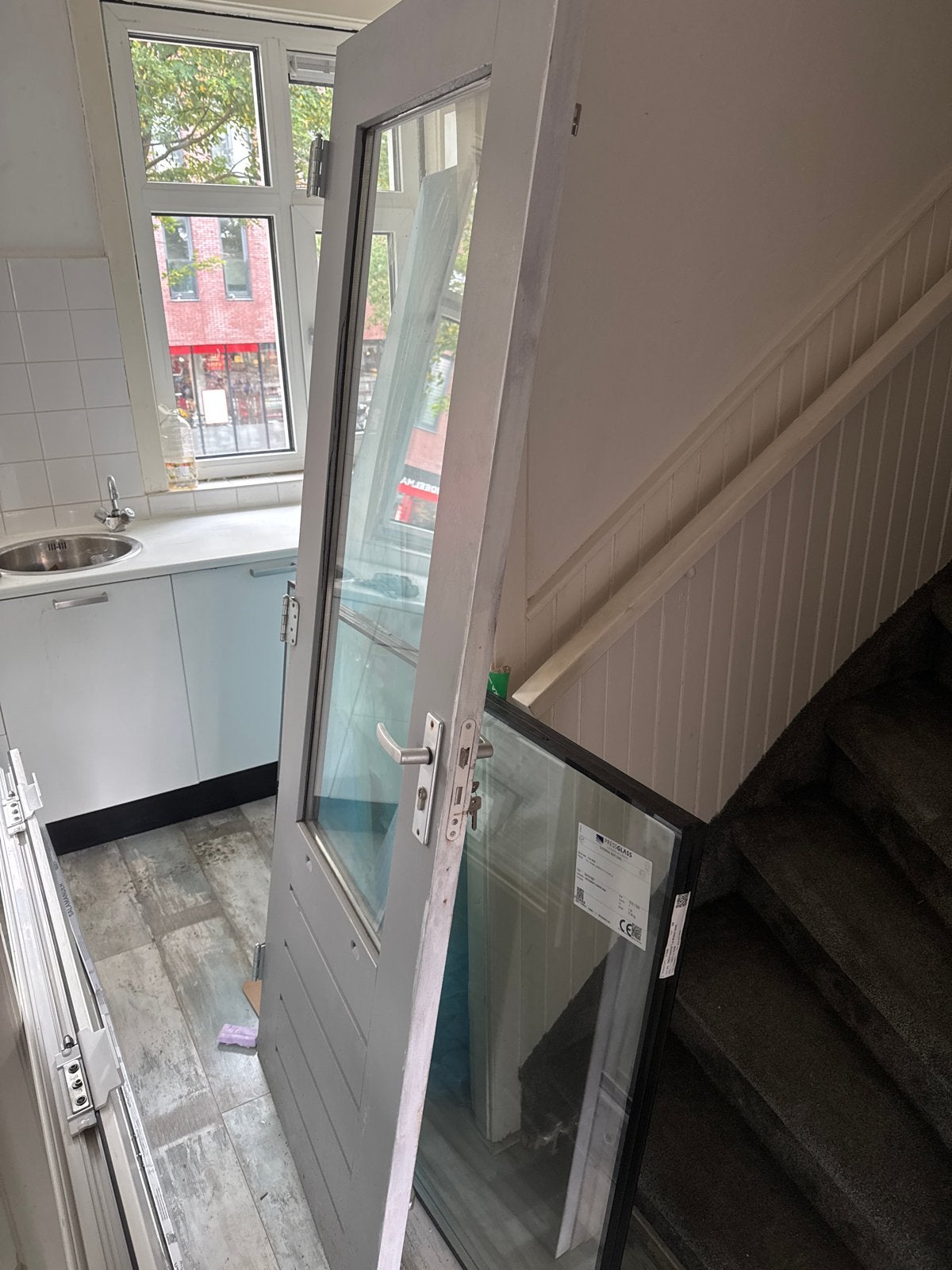 Buitendeur merantie/merbau met glas en handvat - Gebruikt, Doe-het-zelf en Verbouw, Deuren en Horren, Ophalen, Gebruikt, 80 tot 100 cm
