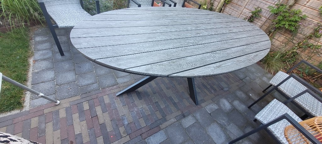 Bijna nieuwe tuintafel, Tuin en Terras, Tuintafels, Ophalen, Zo goed als nieuw, Ovaal, Overige materialen