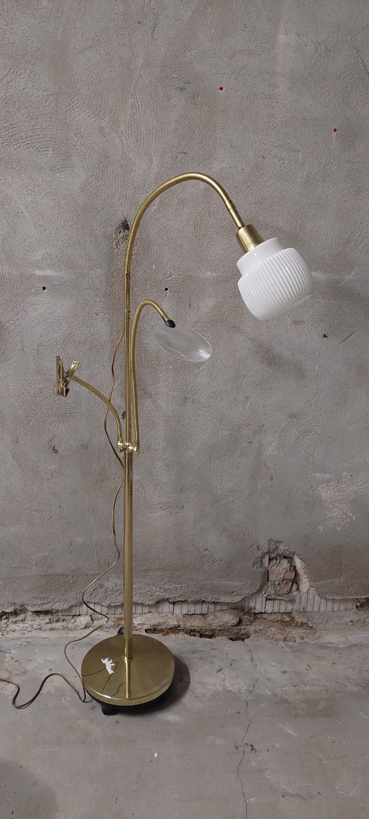 Gave vloerlamp daylight company verstelbaar messing, Huis en Inrichting, Lampen | Vloerlampen, Ophalen, Zo goed als nieuw, Glas
