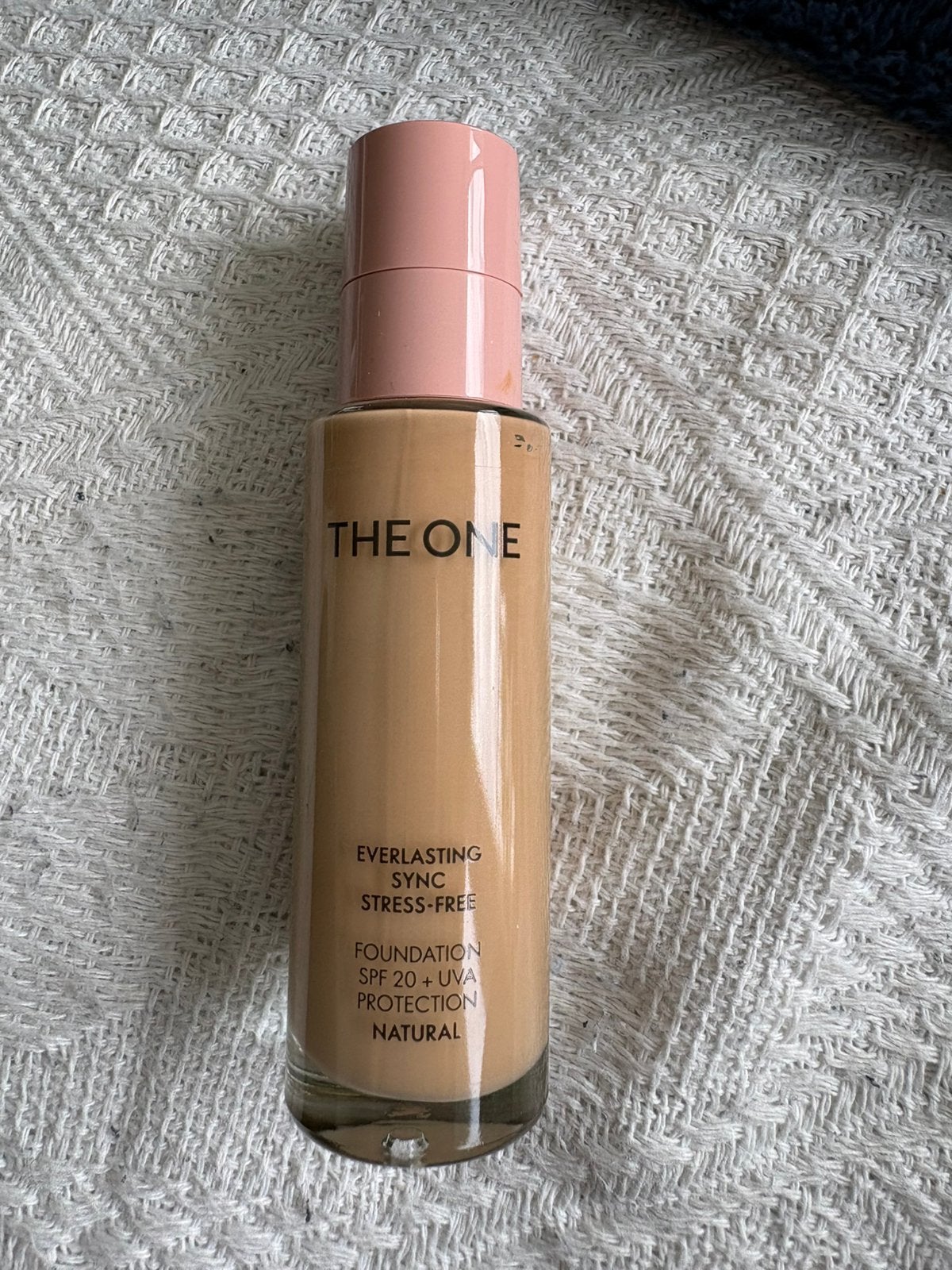 Oriflame The One foundation Beige warm, Ophalen of Verzenden, Zo goed als nieuw, Beige, Gehele gezicht