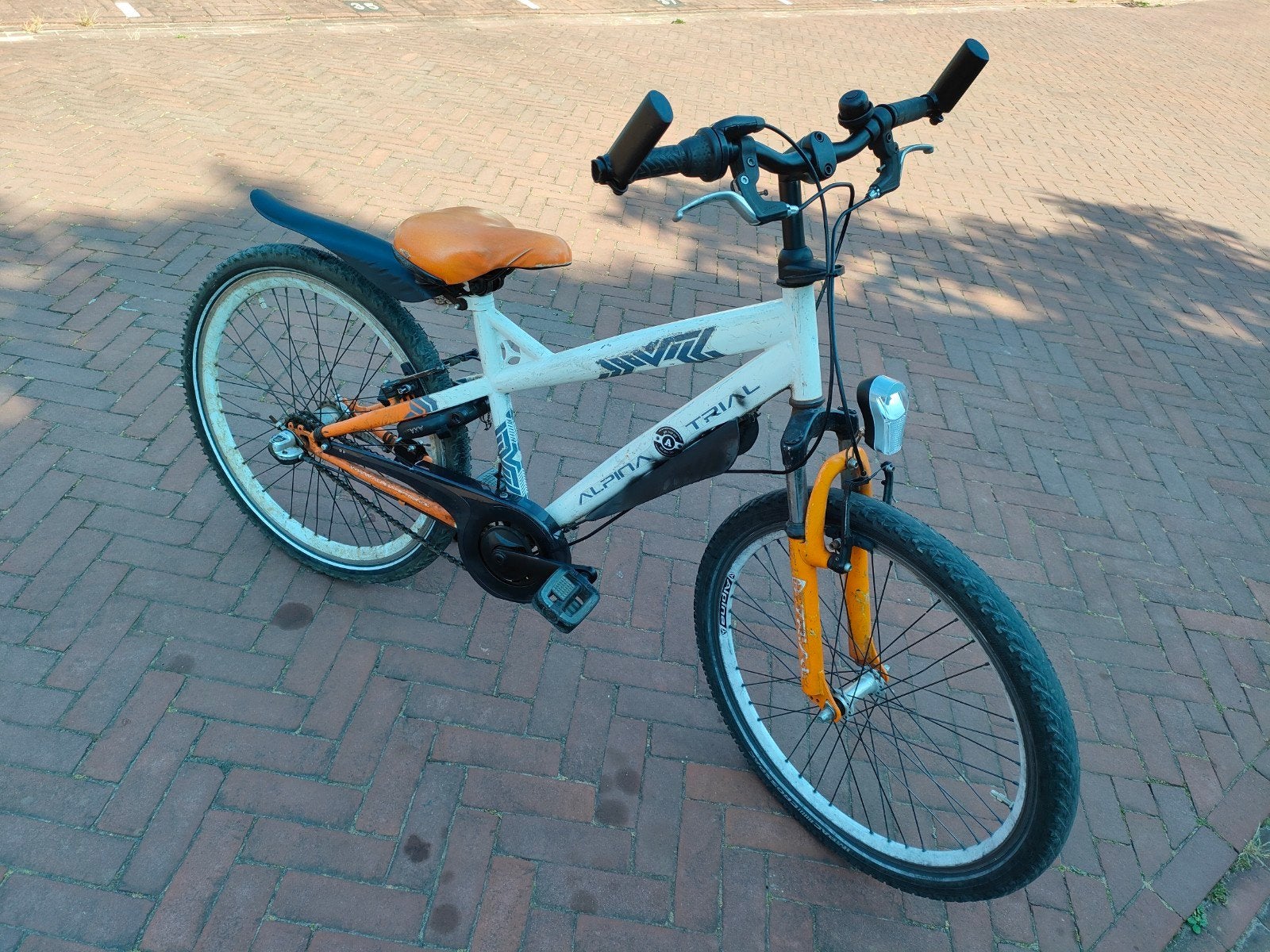 Alpine trial fiets 24 inch met 3 versnelling, Fietsen en Brommers, Terugtraprem, 24 inch, Versnellingen, Ophalen of Verzenden